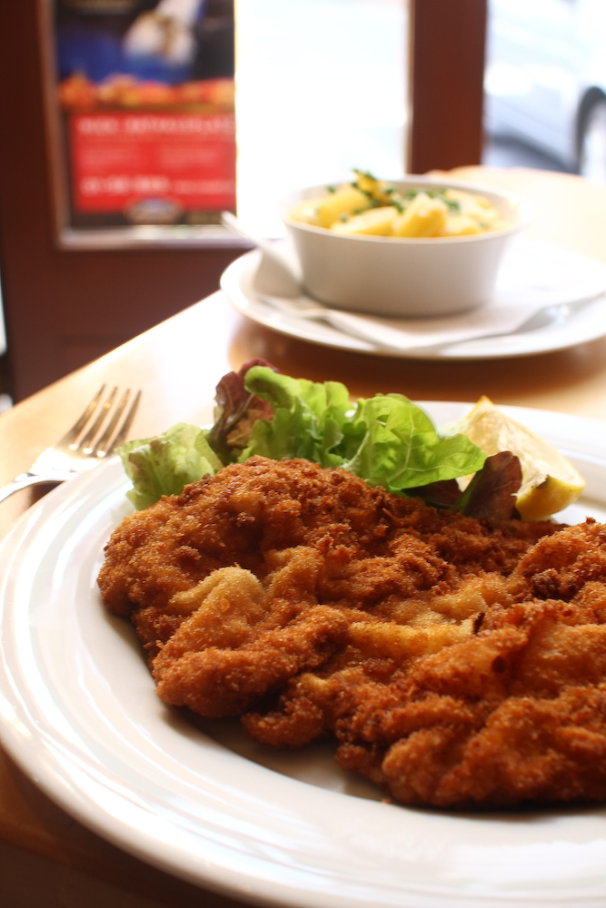 Viande de veau — veau 100 % français chez le boucher à Blois